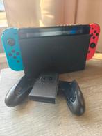 Nintendo switch, Spelcomputers en Games, Spelcomputers | Nintendo Switch, Ophalen, Gebruikt, Met 2 controllers, Switch Original