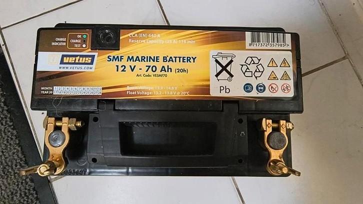 Vetus 70Ah Onderhoudsvrije Accu - Bijna nieuw!, Watersport en Boten, Accessoires en Onderhoud, Zo goed als nieuw, Motor en Techniek