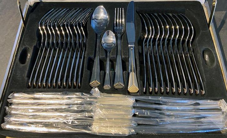 Berghoff 76 delig bestek set met goud opleg, Huis en Inrichting, Keuken | Bestek, Nieuw, Bestekset, Rvs of Chroom, Vaatwasserbestendig