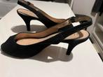 Zwarte suede pump open teen en hiel, Gedragen, Unisa, Ophalen of Verzenden, Zwart