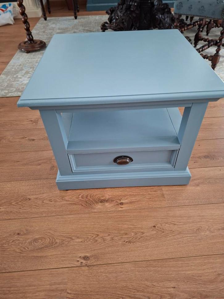 bijzettafel blauw antiek look, XO interiors, Huis en Inrichting, Tafels | Bijzettafels, Zo goed als nieuw, Vierkant, 45 tot 60 cm