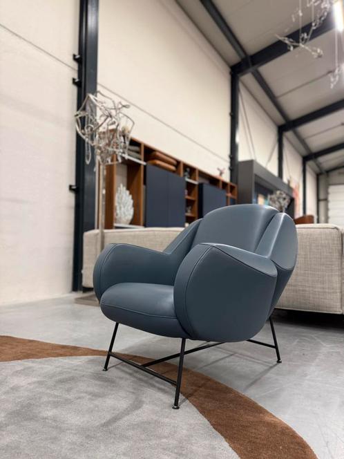 Nieuw Leolux Anton Fauteuil Raffino whale leer Design stoel, Huis en Inrichting, Fauteuils, Nieuw, Leer, Ophalen of Verzenden