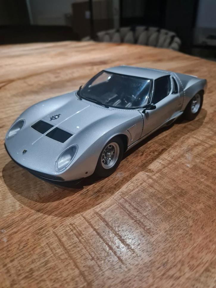 Lamborghini Miura SVJ 1:18 Zeldzaam model!, Hobby en Vrije tijd, Modelauto's | 1:18, Zo goed als nieuw, Verzenden
