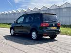 Volkswagen Touran 1.2 TSI Trendline BlueMotion, Auto's, Euro 5, Zwart, 4 cilinders, Origineel Nederlands