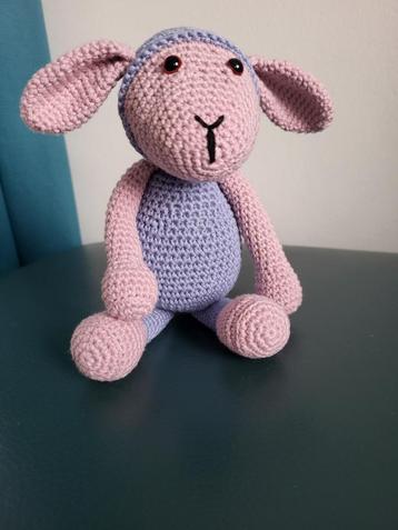 Schaap Suusje. beschikbaar voor biedingen