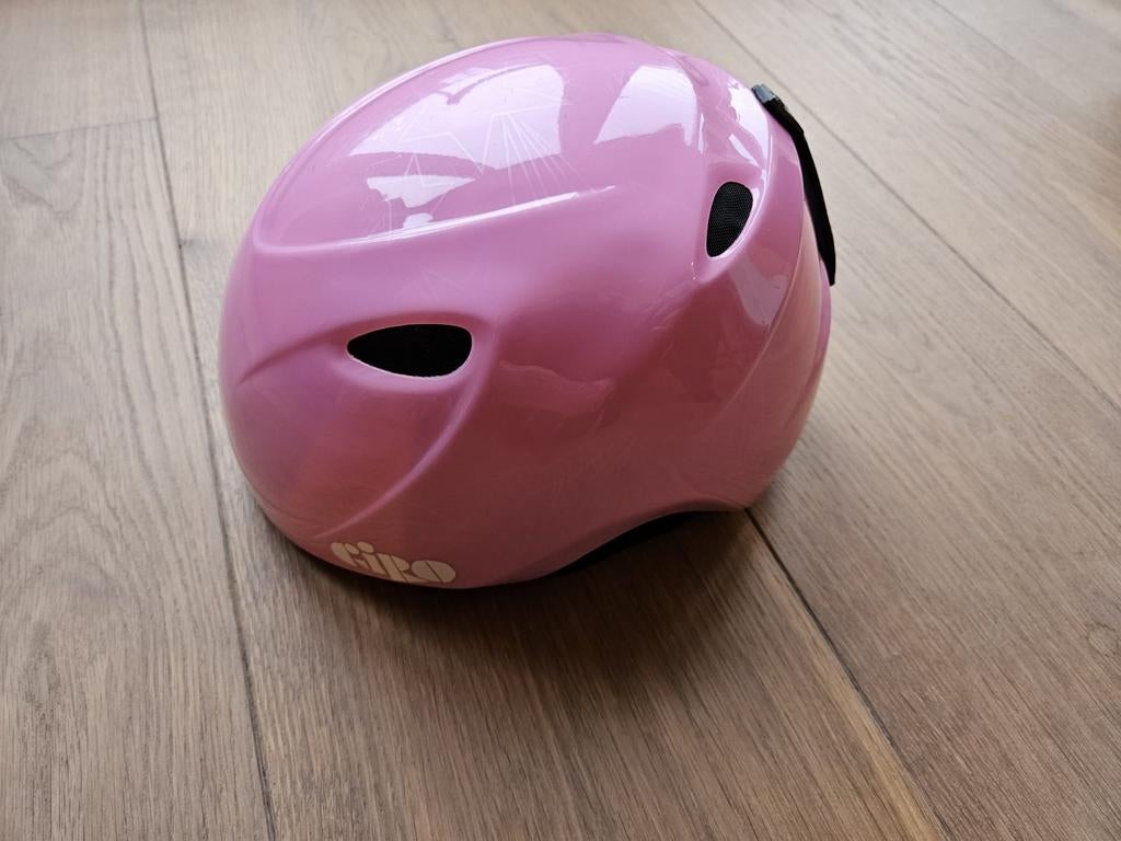 Mooie roze Giro skihelm - Zo goed als nieuw!, Zo goed als nieuw, Kleding, Skiën, Ophalen