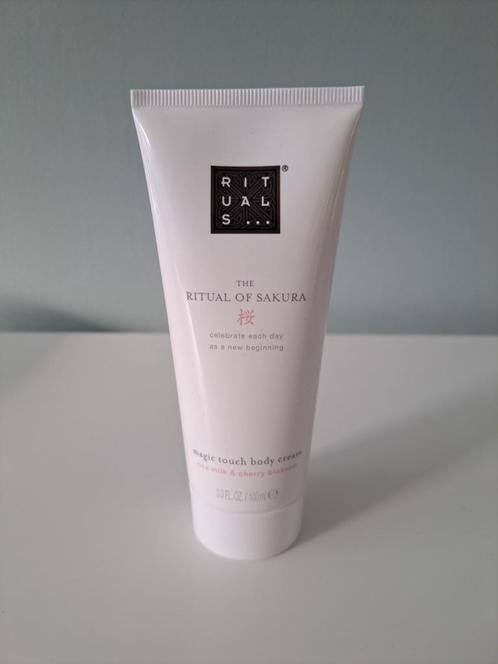 Rituals of Sakura body cream, Sieraden, Tassen en Uiterlijk, Uiterlijk | Lichaamsverzorging, Nieuw, Bodylotion, Crème of Olie