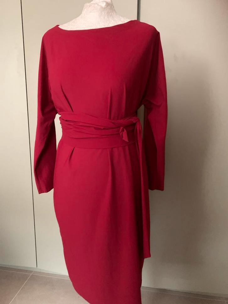 LaDress Carla S Rode Jurk - Zo Goed Als Nieuw, Kleding | Dames, Jurken, Zo goed als nieuw, Maat 36 (S), Rood, Knielengte, Ophalen of Verzenden