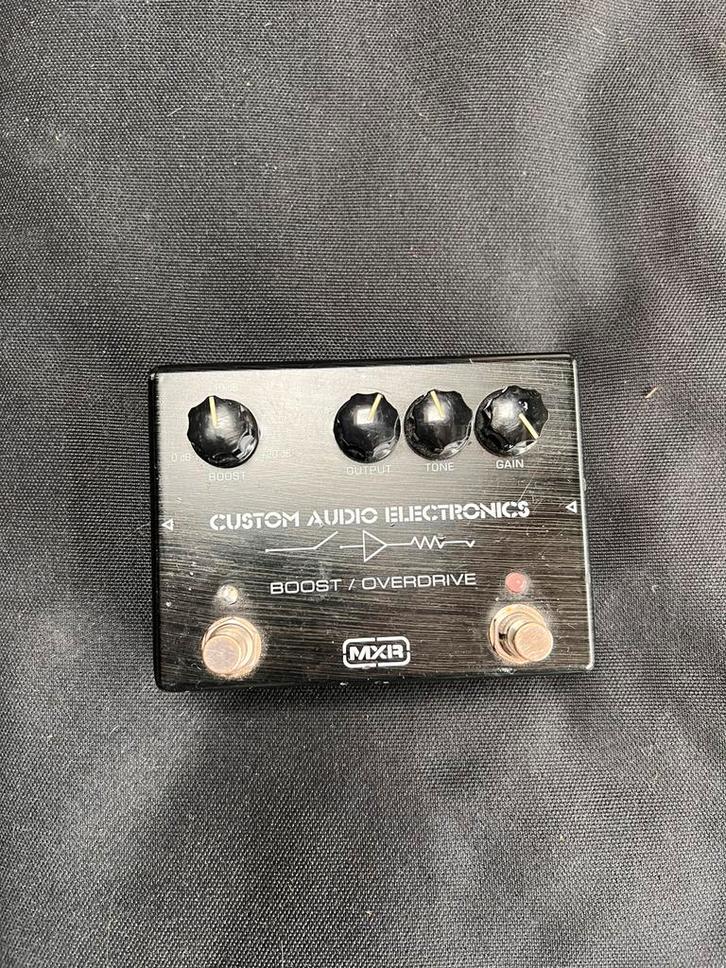 MXR Custom Audio Electronics (CAE) Boost/Overdrive –, Muziek en Instrumenten, Effecten, Zo goed als nieuw, Ophalen of Verzenden