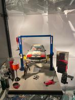 Werkplaatsuitrusting met brug en Audi, Hobby en Vrije tijd, Modelauto's | 1:18, Ophalen