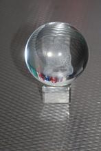 buddha in glazen bol, Verzamelen, Beelden en Beeldjes, Ophalen of Verzenden, Gebruikt, Overige typen