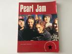 Pearl Jam Biografie met extra bijlage Free record shop, Boeken, Ophalen of Verzenden, Gelezen, Overige onderwerpen, Allan Jones