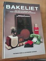 P.Cook - Bakeliet, Ophalen of Verzenden, Zo goed als nieuw