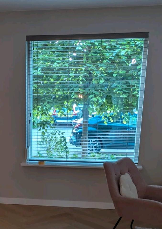 Houten jaloezieën taupe 154cm, Huis en Inrichting, Stoffering | Gordijnen en Lamellen, Zo goed als nieuw, 150 tot 200 cm, 150 tot 200 cm