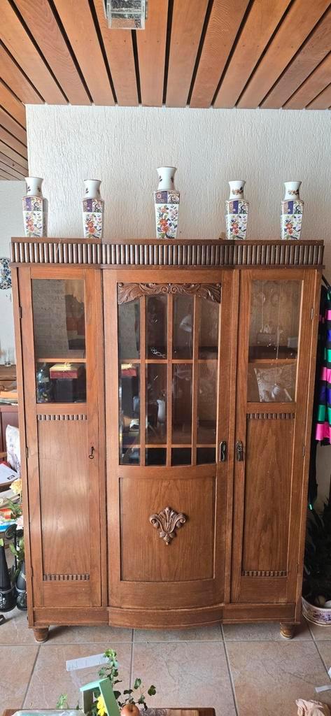 antieke eiken vitrinekast, Antiek en Kunst, Antiek | Meubels | Kasten, Ophalen of Verzenden