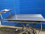 Veterinaire operatietafel V-top elektrisch bediend
