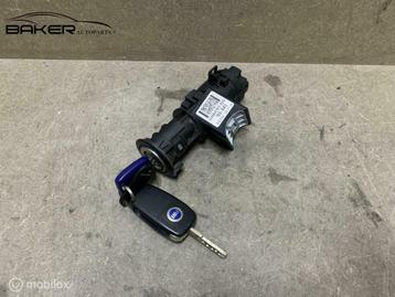 Contactslot + sleutel Fiat Panda II ('03-'11) 61027500 beschikbaar voor biedingen