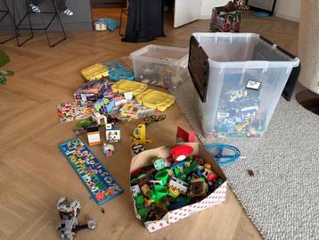 1 giga bak vol met LEGO DOTS, Mario, kastelen & meer beschikbaar voor biedingen