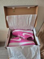Nike Air Force 1 Playful Pink/White 38.5, Nike, Ophalen of Verzenden, Nieuw, Sneakers of Gympen