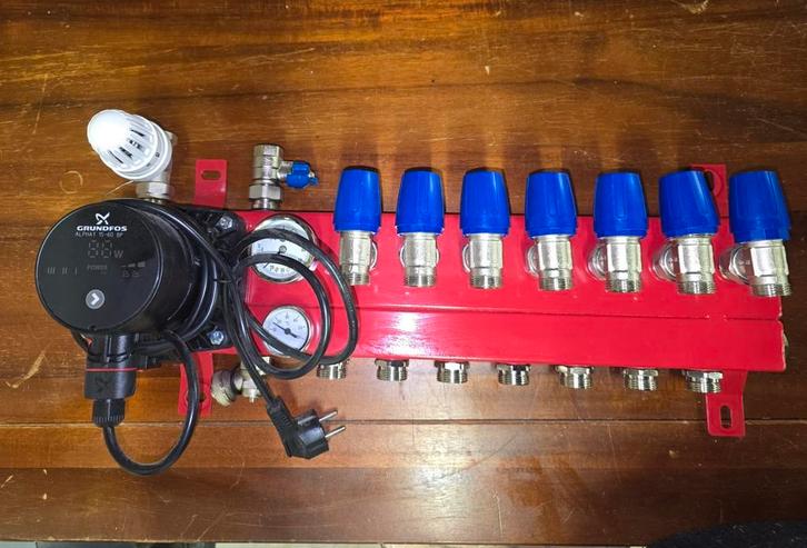 Grundfos 7groeps vloerverwarming verdeler, Doe-het-zelf en Verbouw, Verwarming en Radiatoren, Nieuw, Overige typen, Minder dan 30 cm