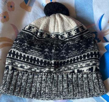 Bickley+Mitchel pompom beanie Lafuma New Balance muts sport beschikbaar voor biedingen