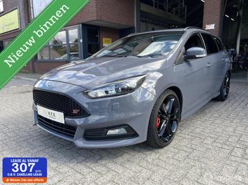 Ford Focus Wagon 2.0 ST-3 250PK RECARO*NAVI*PDC*CRUISE* beschikbaar voor biedingen
