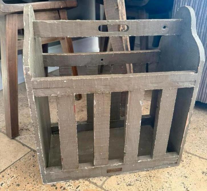 HOFFZ originele kranten, tijdschriften, lectuur bak, Huis en Inrichting, Woonaccessoires | Krantenbakken en Lectuurbakken, Nieuw