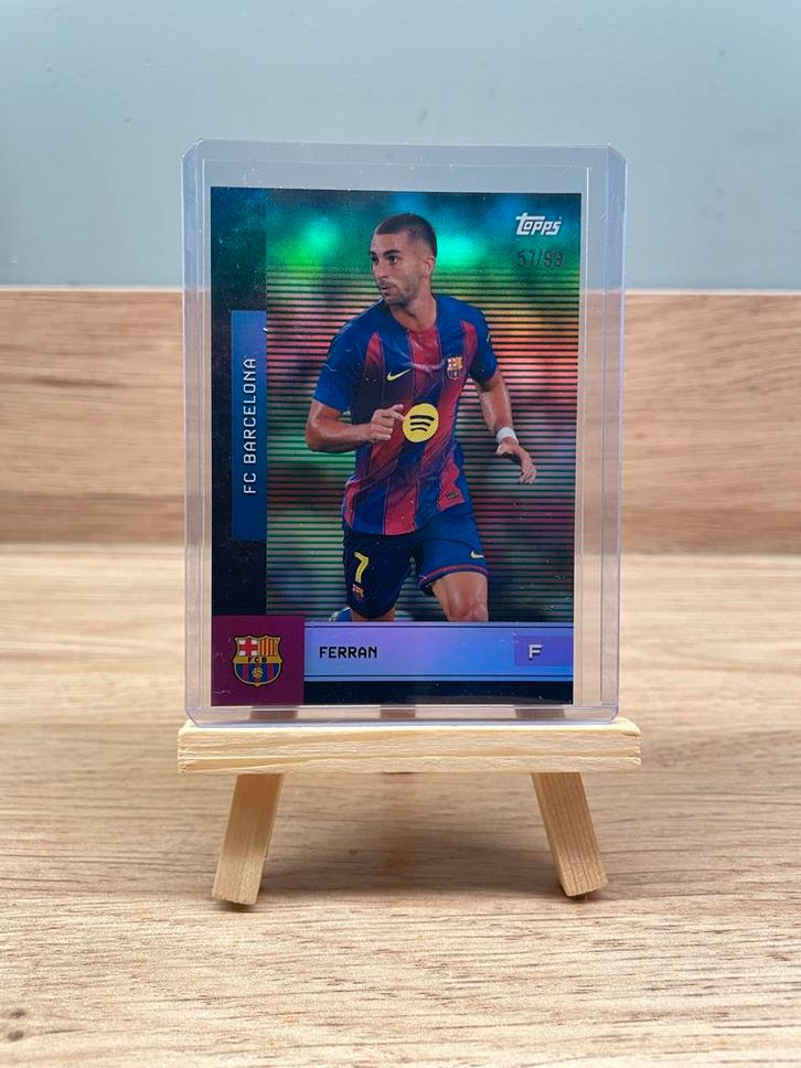 2024-25 Topps FC Barcelona Team Set Ferran Torres /99, Hobby en Vrije tijd, Verzamelkaartspellen | Overige, Nieuw, Losse kaart