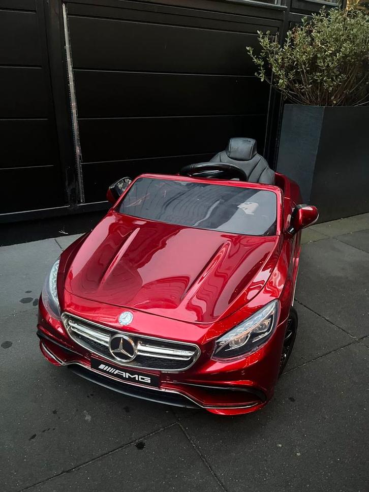 Mercedes-Benz AMG kinderauto – met nieuwe accu!, Kinderen en Baby's, Speelgoed | Buiten | Accuvoertuigen, Zo goed als nieuw, Ophalen
