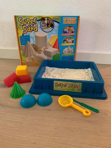 Super Sand Classic. (Speelzand voor binnenshuis). beschikbaar voor biedingen