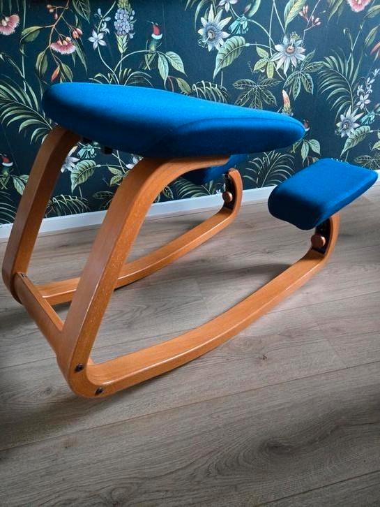 Ergonomische stokke varier ZGAN model met verstelbare knie, Huis en Inrichting, Stoelen, Zo goed als nieuw, Ophalen