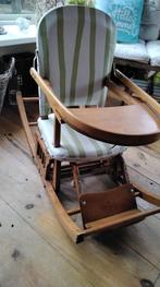 Antieke kinderstoel of schommelstoel, Antiek en Kunst, Ophalen of Verzenden