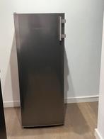 Koelkast Liebherr RVS look smal model 140x55, Witgoed en Apparatuur, Ophalen, 200 liter of meer, Zo goed als nieuw, 140 tot 160 cm