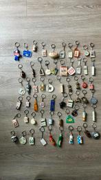 Verzameling van 60 oude sleutelhangers, Verzamelen, Sleutelhangers, Verzenden, Gebruikt, Merk