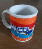 Geheel nieuw: mok, fel gekleurd, met opdruk GESLAAGD, Huis en Inrichting, Nieuw, Ophalen of Verzenden, Overige stijlen, Kop(pen) en/of Schotel(s)