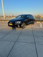 Audi A3 35 Tfsi 150pk Mhev S-tronic 2023 Zwart, Auto's, Stof, 1498 cc, 4 cilinders, Zwart