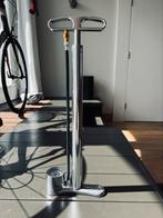 Fietspomp Lezyne CNC Travel Floor Drive, Fietsen en Brommers, Fietsaccessoires | Fietspompen, Drukmeter, Zo goed als nieuw, Ophalen