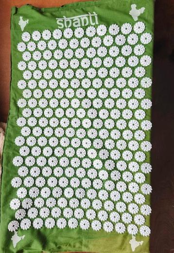 Shanti Acupressuurmat / Spijkermat  65x41 cm 6210 drukpunten beschikbaar voor biedingen