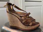 Mooie FAB sleehakken brons 37,5, Kleding | Dames, Schoenen, Fabienne Chapot, Ophalen of Verzenden, Zo goed als nieuw, Schoenen met hoge hakken