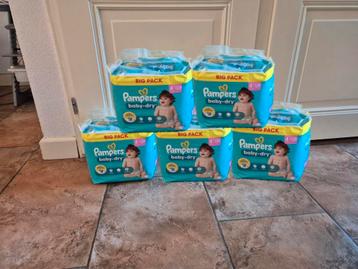 5 dichte pakken Pampers luiers maat 4 - 350 stuks! beschikbaar voor biedingen