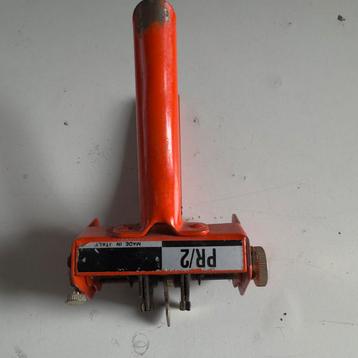 Weerstand buigtang beschikbaar voor biedingen