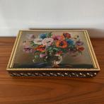 Blik, koektrommel, bloemen, vintage, brocante, netjes, Ophalen of Verzenden, Zo goed als nieuw, Koek(jes)