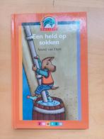 Arend van Dam - Een held op sokken, Ophalen of Verzenden, Zo goed als nieuw, Arend van Dam