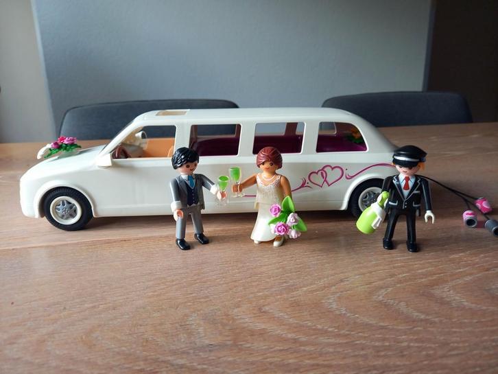 Playmobil Limousine met bruidspaar en chauffeur, Kinderen en Baby's, Speelgoed | Playmobil, Zo goed als nieuw, Ophalen of Verzenden
