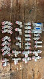 33 Uponor perskoppelingen 25mm, Ophalen of Verzenden, Nieuw, Koper of Messing