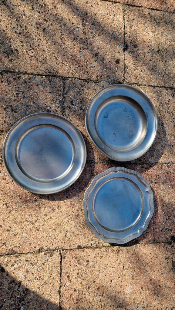 Vintage Tinnen Bordjes - Set van 3 pewter 90%, Antiek en Kunst, Antiek | Tin, Ophalen of Verzenden