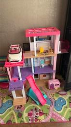 barbie huis, Kinderen en Baby's, Speelgoed | Poppenhuizen, Ophalen of Verzenden, Zo goed als nieuw, Poppenhuis