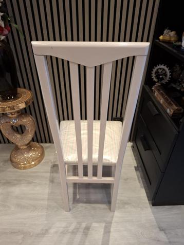 Stoelen beschikbaar voor biedingen
