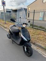 Piaggio Zip | i-get | 2345km snor NIEUWSTAAT, Fietsen en Brommers, Scooters | Piaggio, Ophalen, Zip, Zo goed als nieuw, Benzine