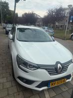 Renault Mégane 1.3 Energy TCe 130pk 2017 Wit BOSE uitvoering, Auto's, Voorwielaandrijving, 65 €/maand, 4 cilinders, Leder en Stof